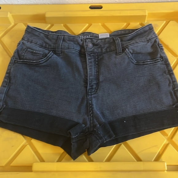 Lot of 2 black womens denim shorts - Picture 2 of 7